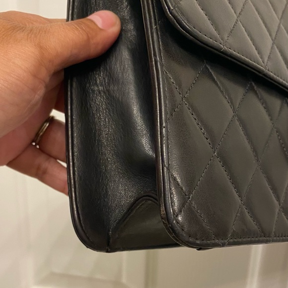 Authentic Chanel Lambskin Quilted Medium Single Flap - Picture 8 of 17